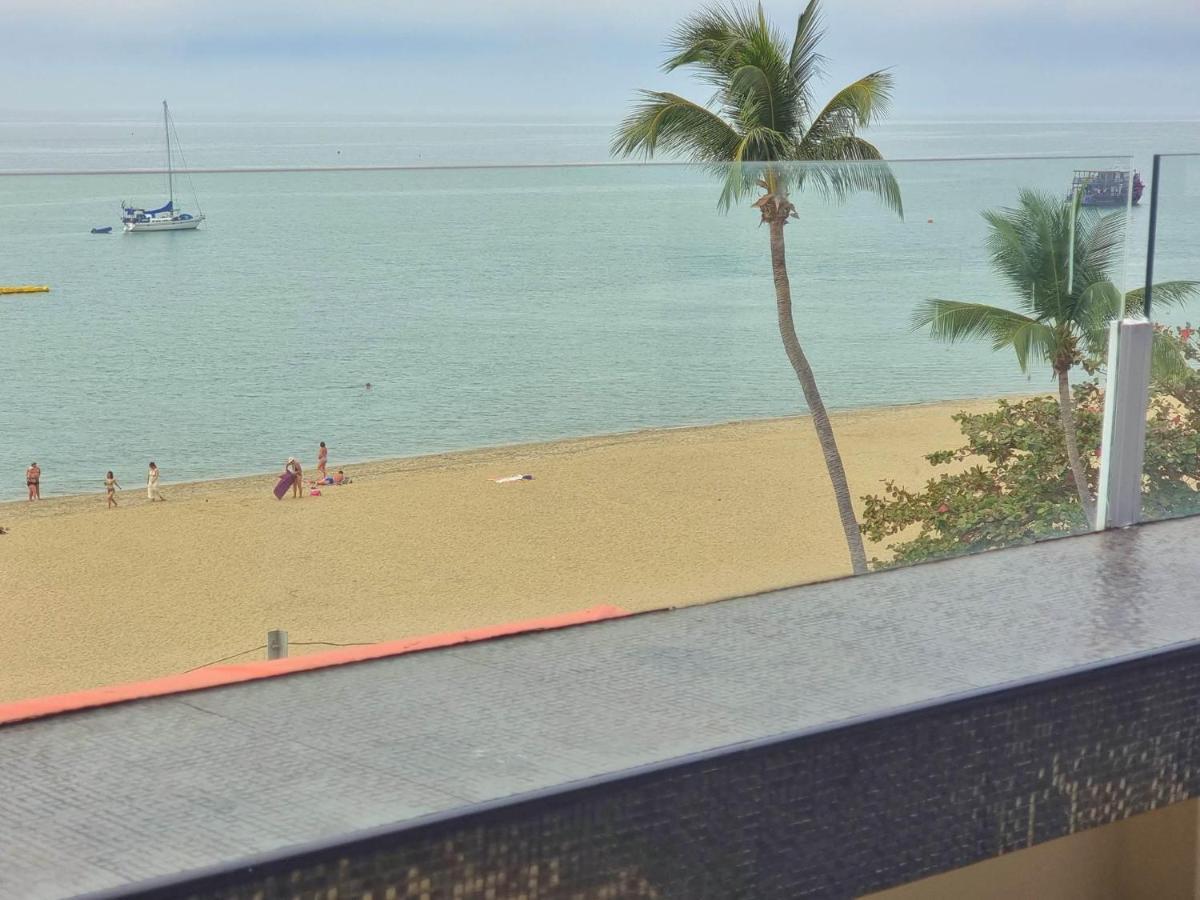 Happy Jomtien - Beachfront Praia de Jomtien Exterior foto