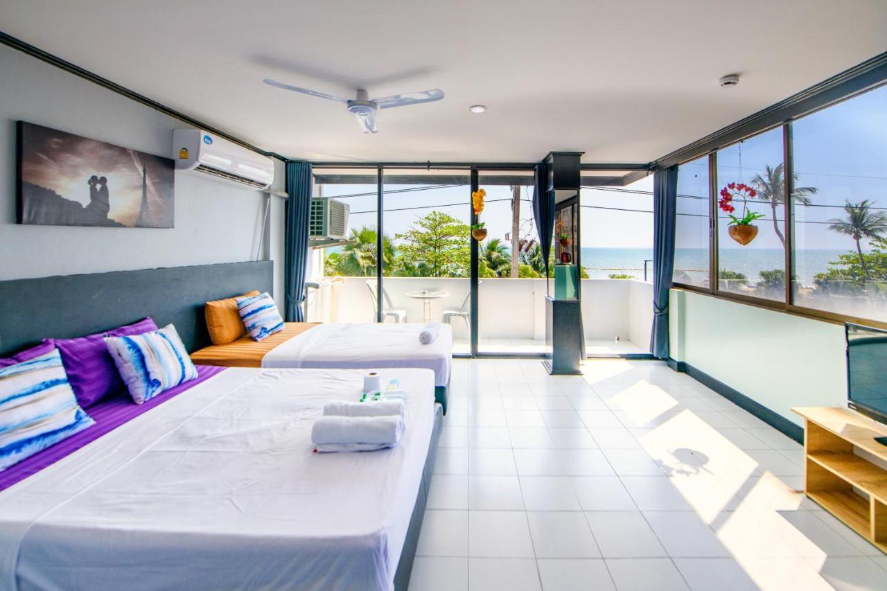 Happy Jomtien - Beachfront Praia de Jomtien Exterior foto