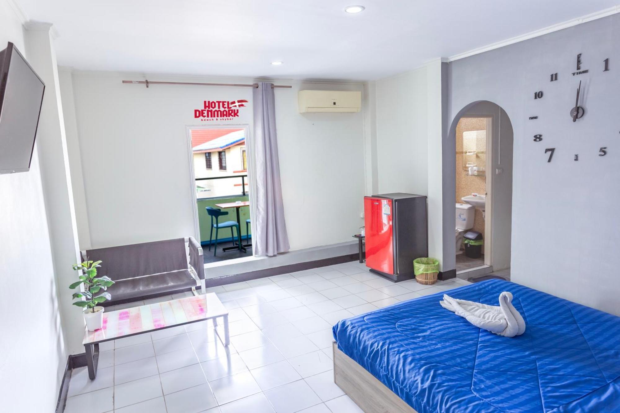 Happy Jomtien - Beachfront Praia de Jomtien Exterior foto